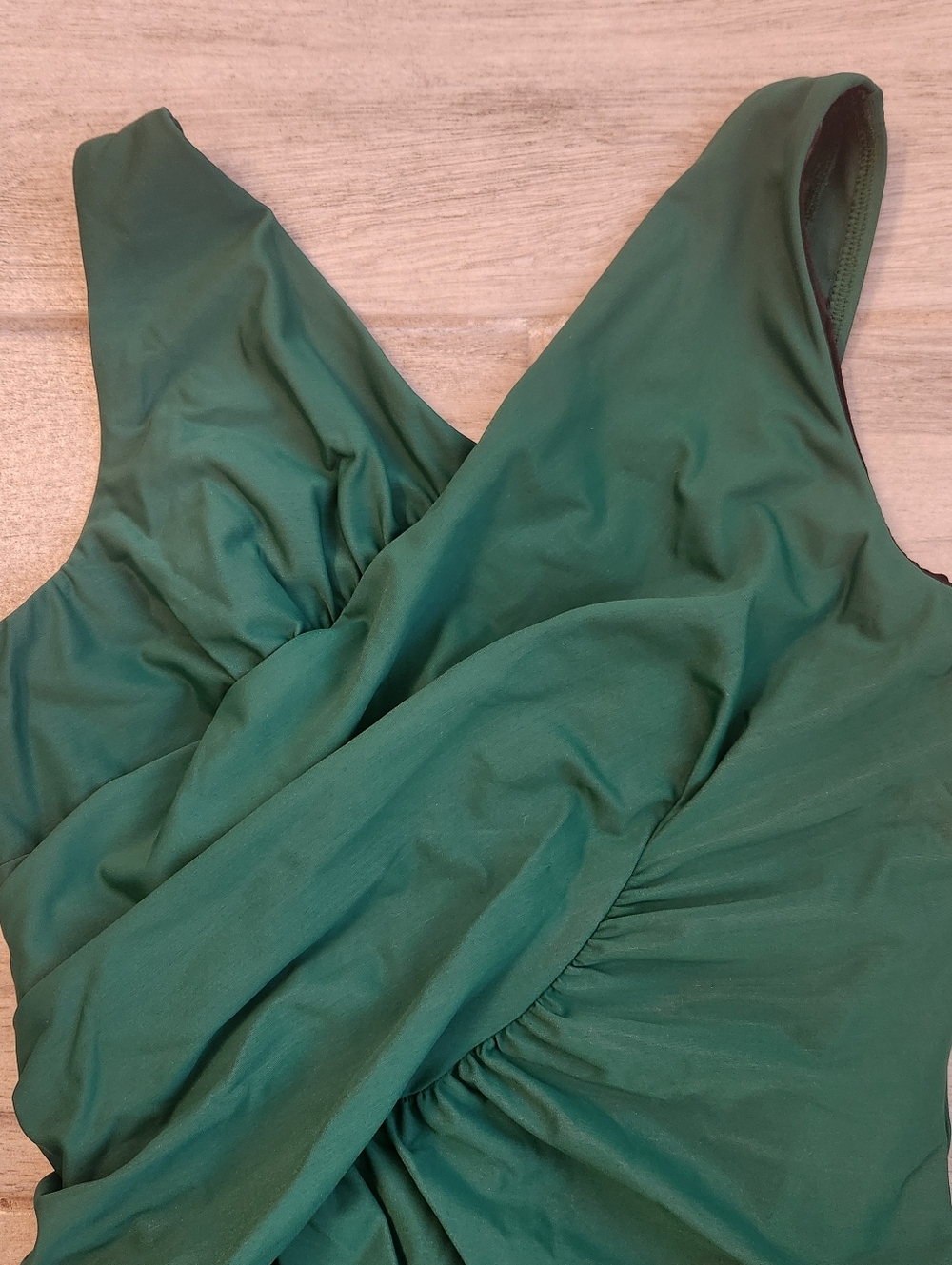 Miraclesuit Swimsuit 12 One Piece Green Tulia Shapewear Slulpting Luxury New$180 - Picture 3 of 9